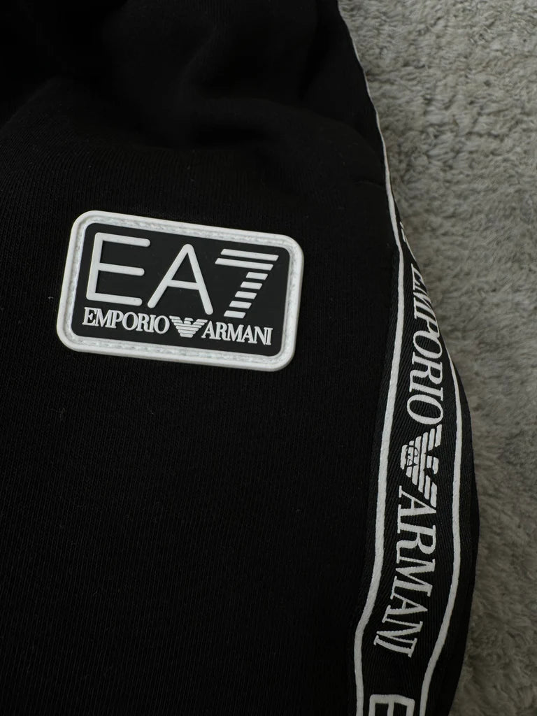 CONJUNTO CORTO - EA7 NEGRO