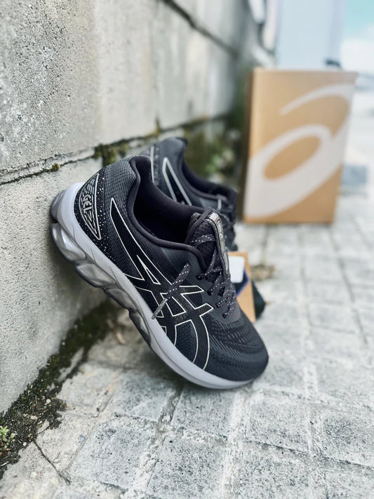 ASICS GEL QUANTUM 180 VIII - NEGRAS/GRIS