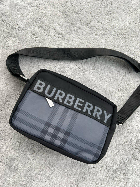 BANDOLERA BURBERRY M2
