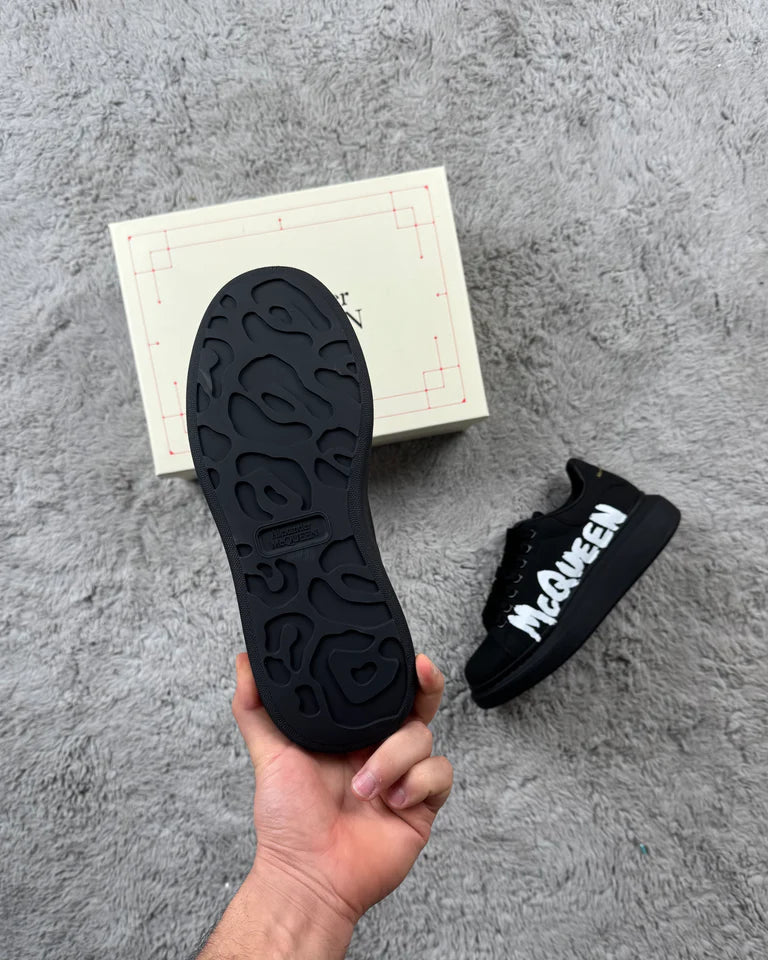 Alexander McQueen Graffiti - Black