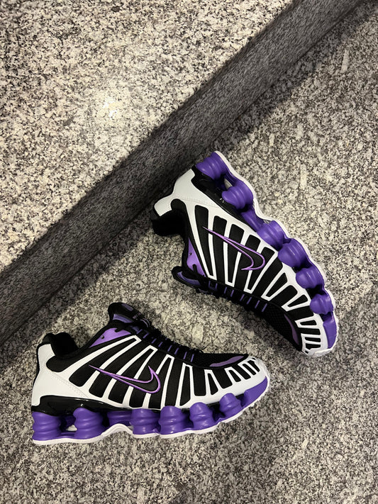 NIKE SHOX TL - NEGRO/LILA