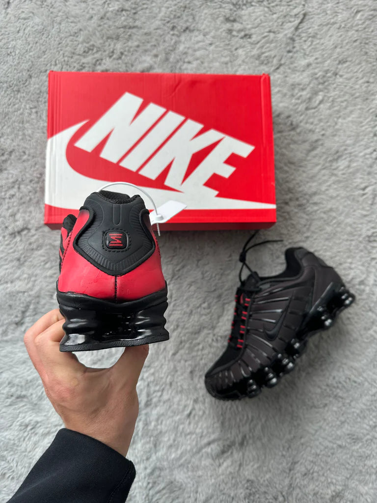 NIKE SHOX TL CAMALEON - ROJAS