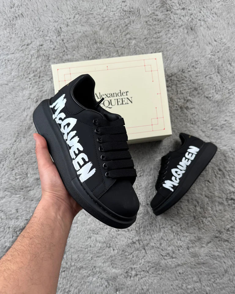 Alexander McQueen Graffiti - Black