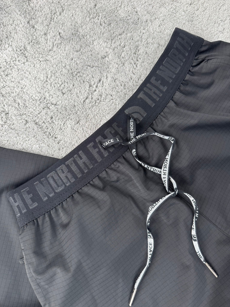 CONJUNTO THE NORTH FACE - M2 NEGRO