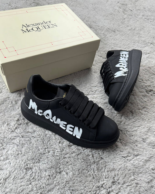Alexander McQueen Graffiti - Black