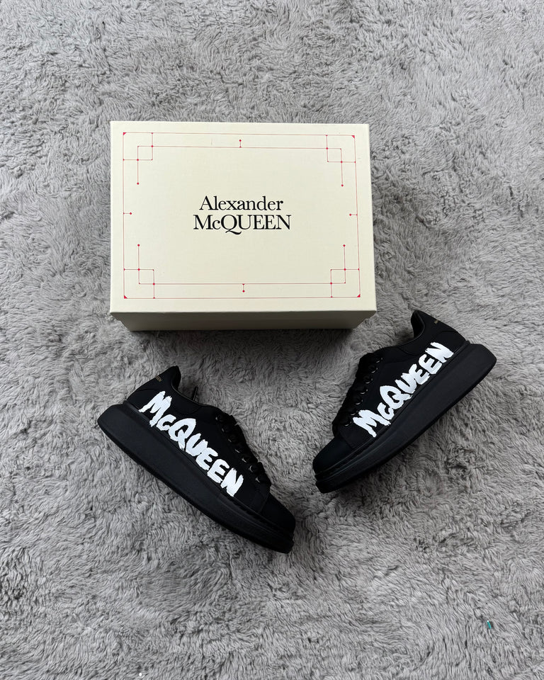 Alexander McQueen Graffiti - Black