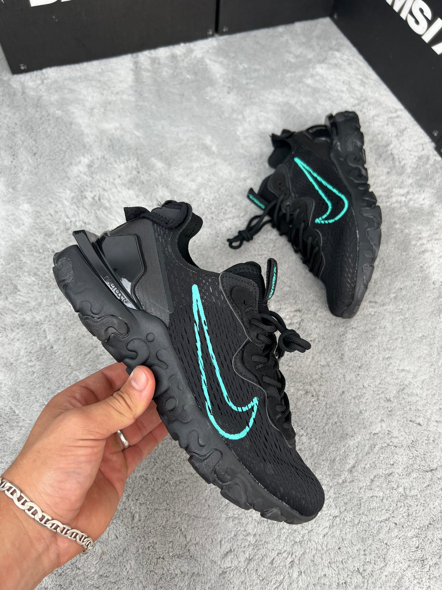 NIKE REACT VISION NEGRO M3