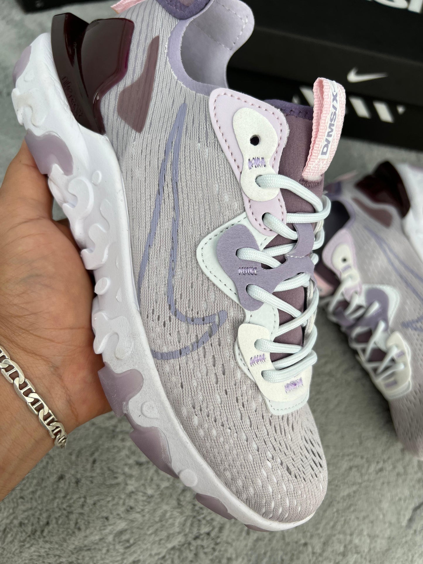 NIKE REACT VISION VIOLETA