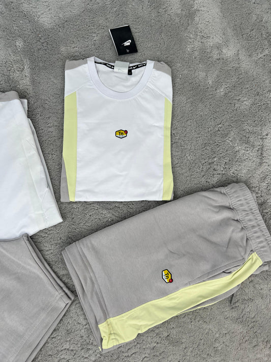 CONJUNTO NIKE TN 2025 - BLANCO/GRIS