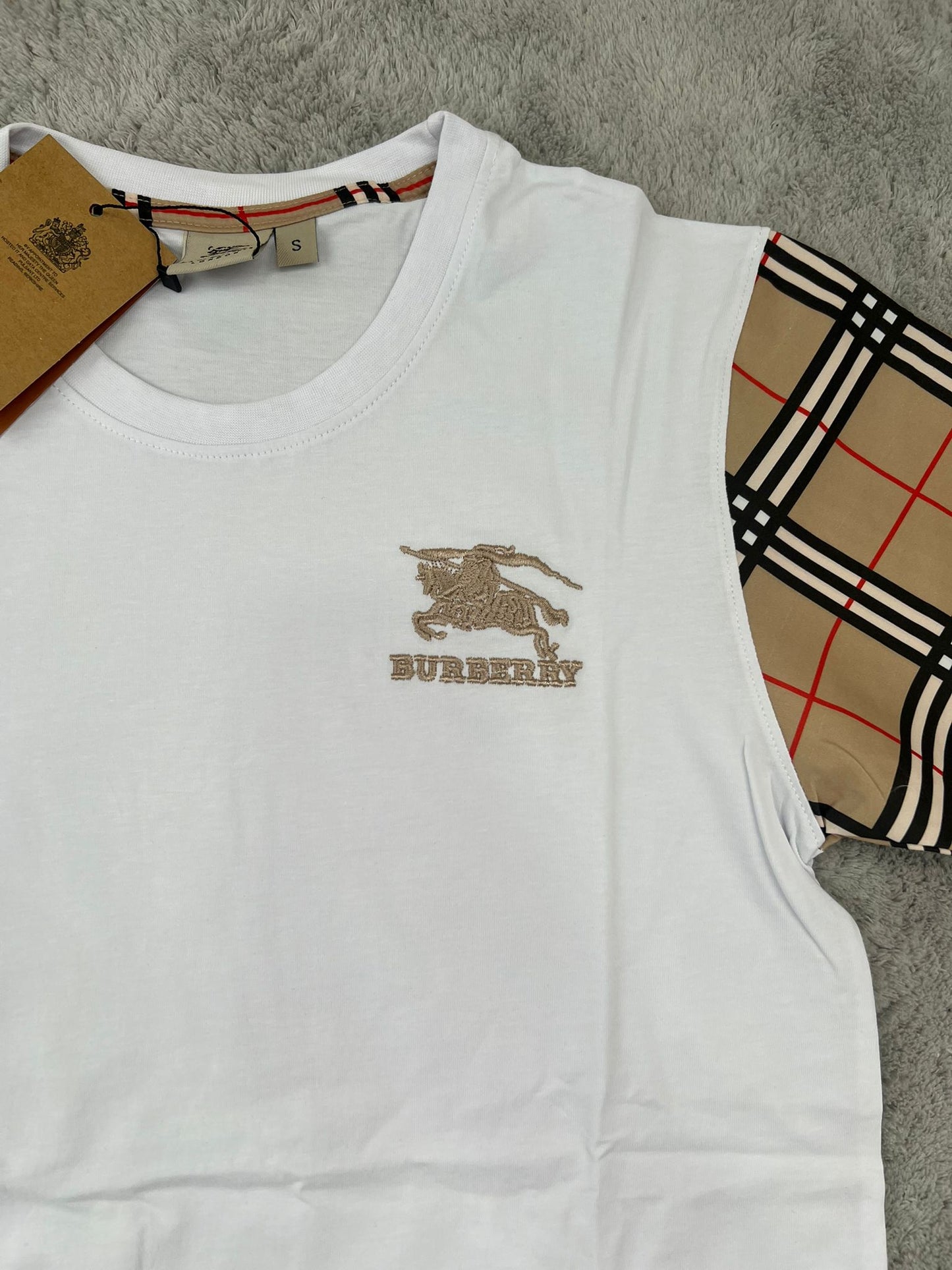 CONJUNTO BURBERRY 2025 M1 - BLANCO