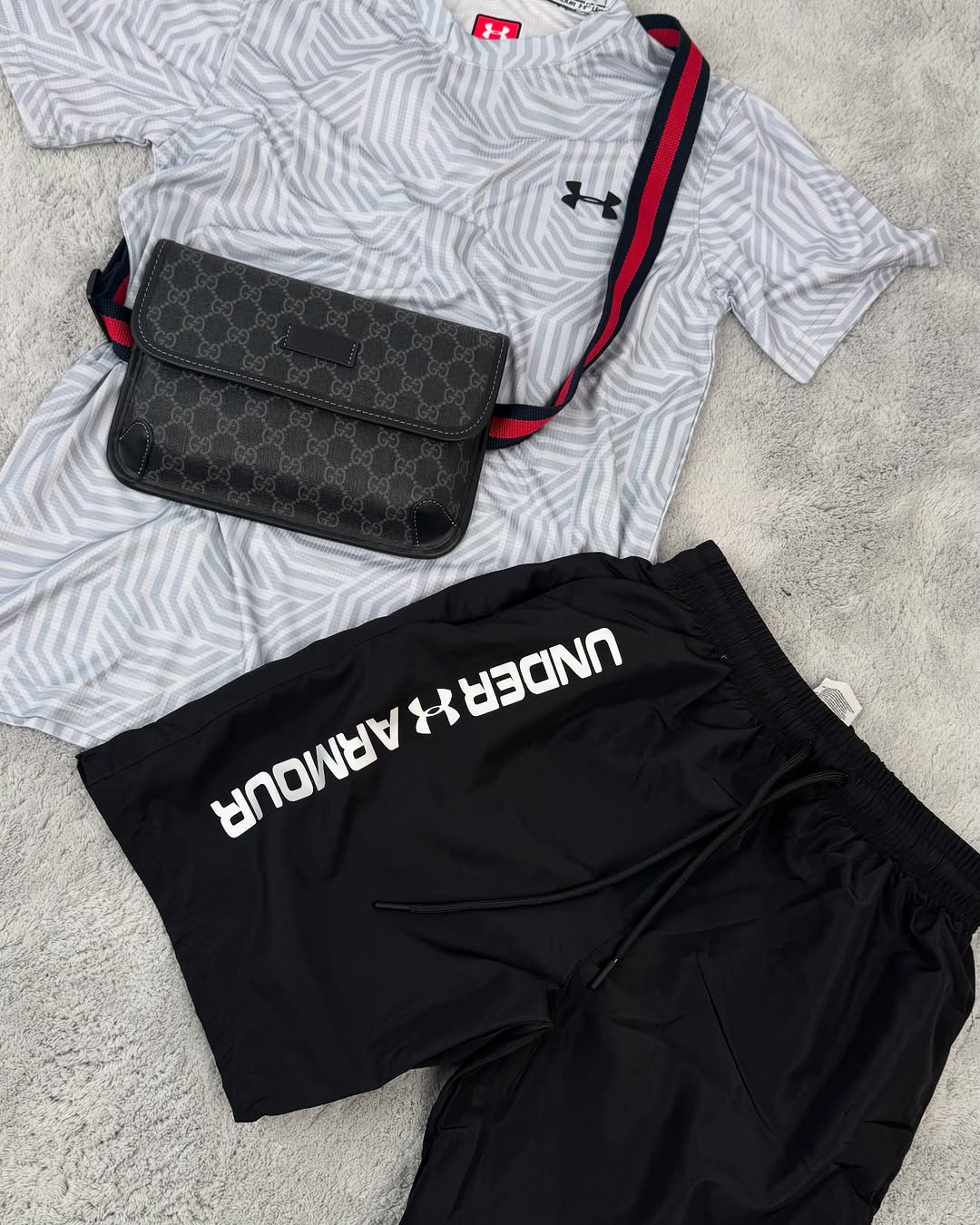 UNDER ARMOUR 2025 - M2 GRIS