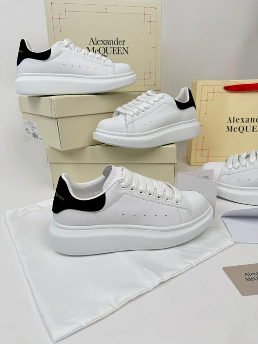 Alexander McQueen - Black/White