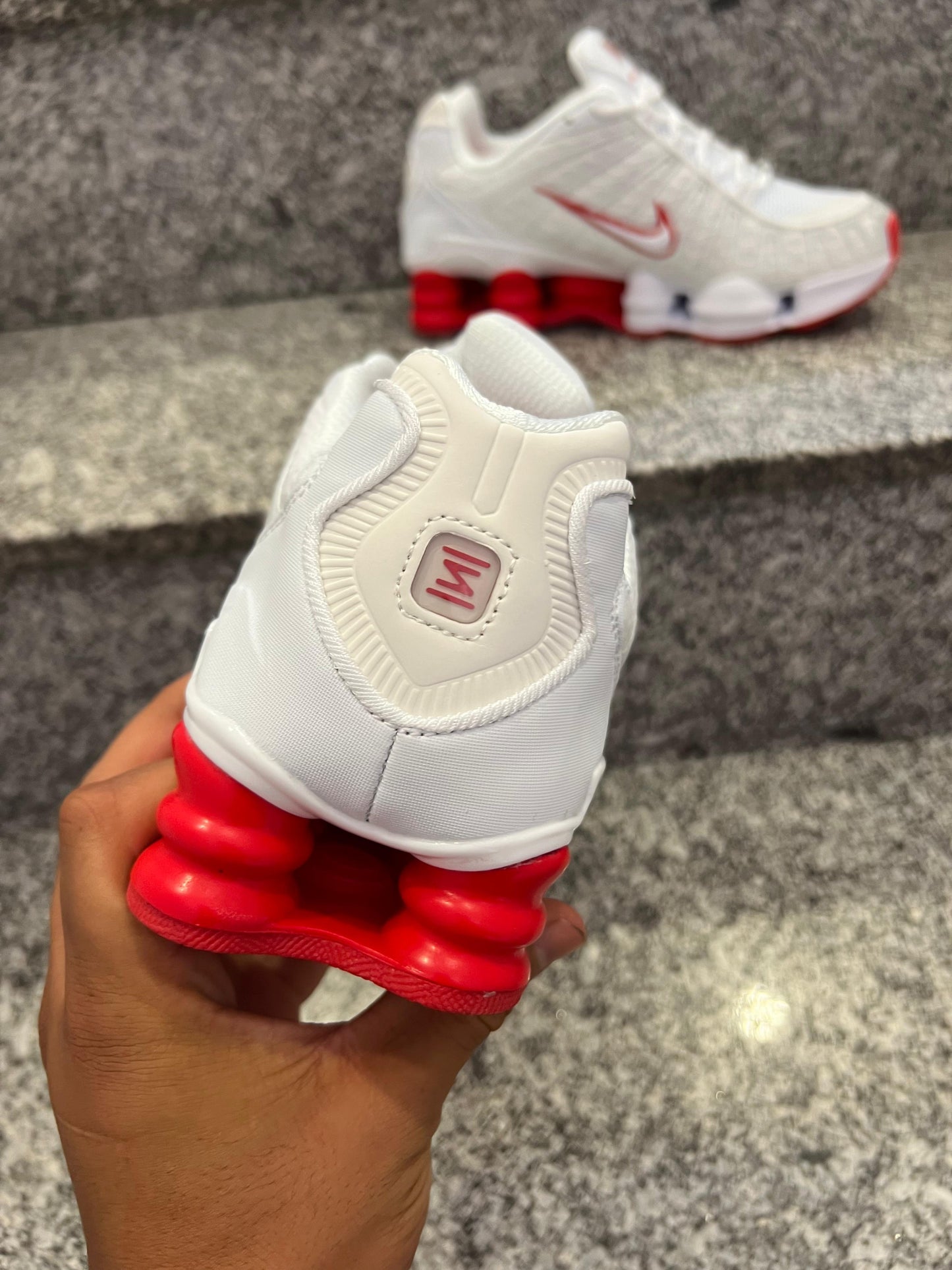 NIKE SHOX TL - BLANCO/ROJO