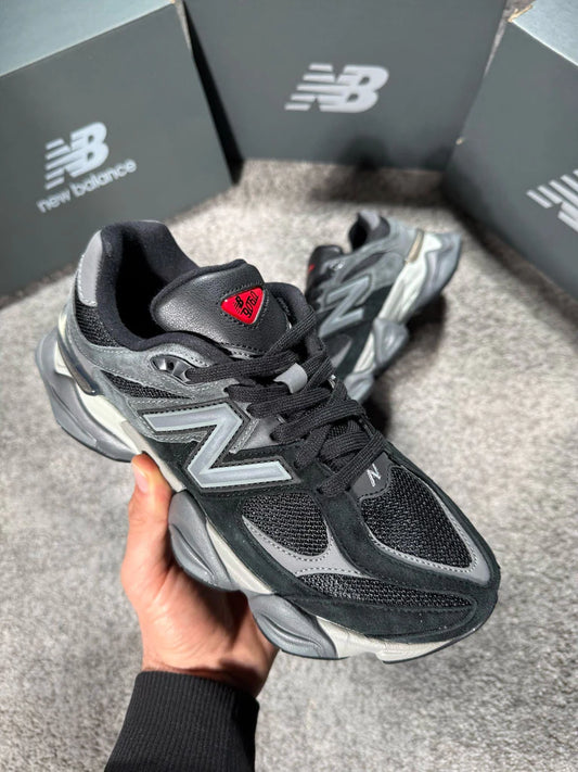NEW BALANCE 9060 - GRIS/NEGRO
