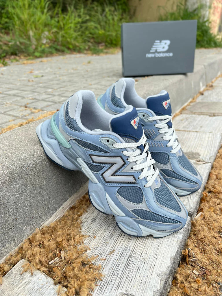 NEW BALANCE 9060 - AZUL MARINO