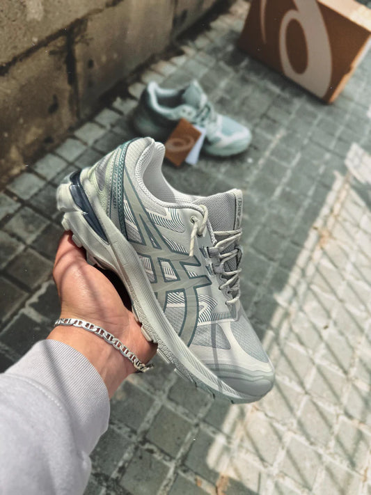 ASICS GEL TERRAIN - BLANCAS
