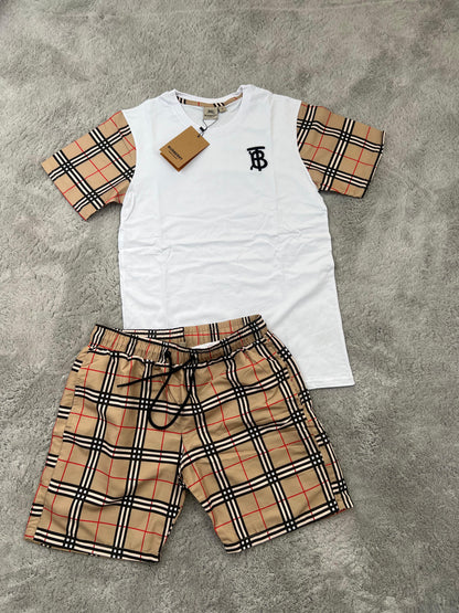 CONJUNTO BURBERRY 2025 M2 - BLANCO