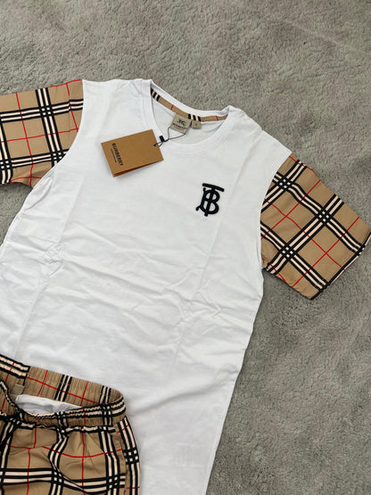 CONJUNTO BURBERRY 2025 M2 - BLANCO