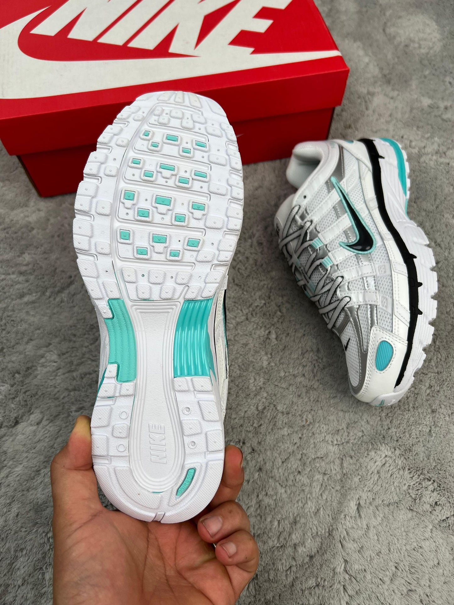 NIKE P6000 BLANCO/AZUL