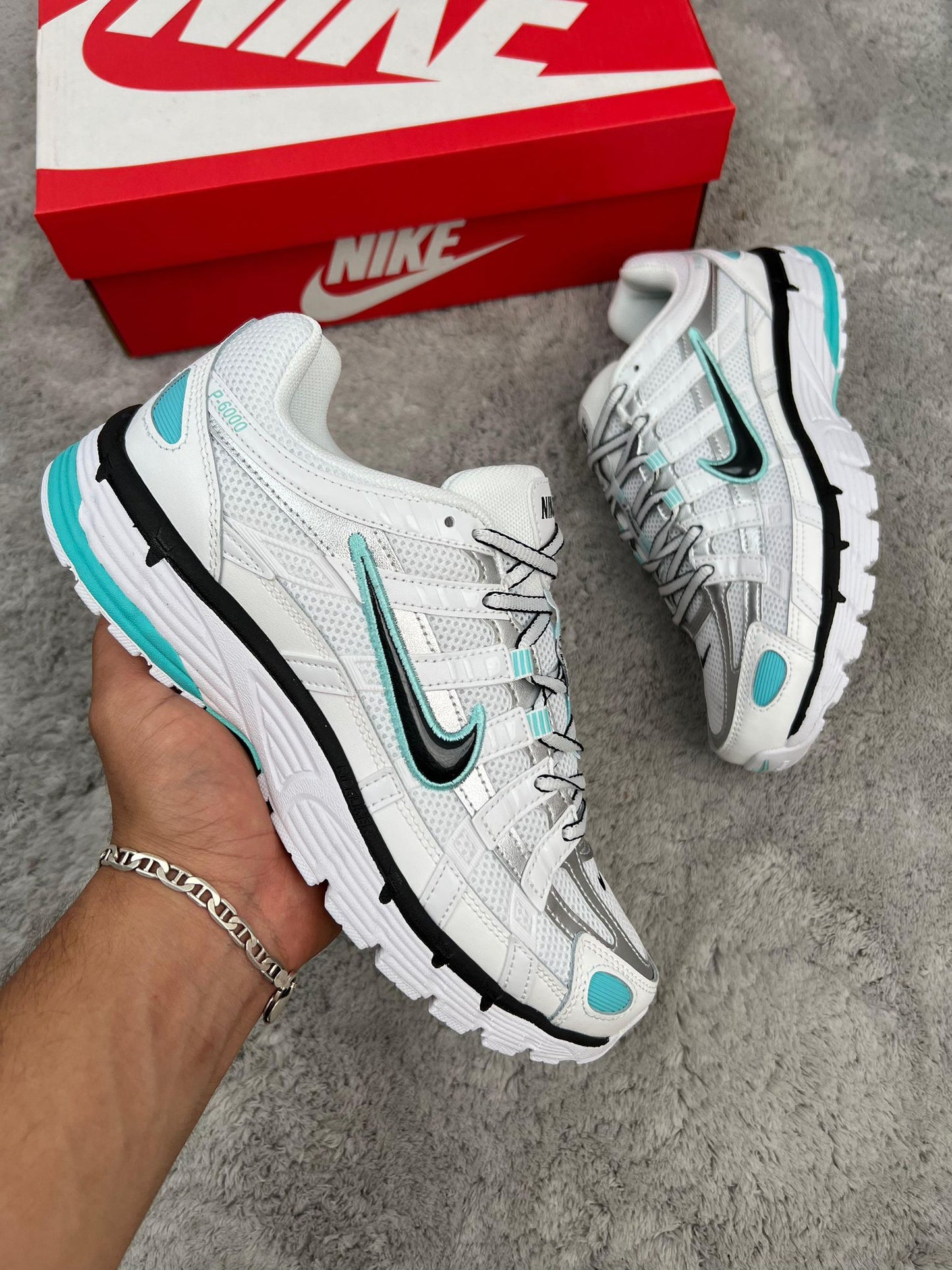 NIKE P6000 BLANCO/AZUL