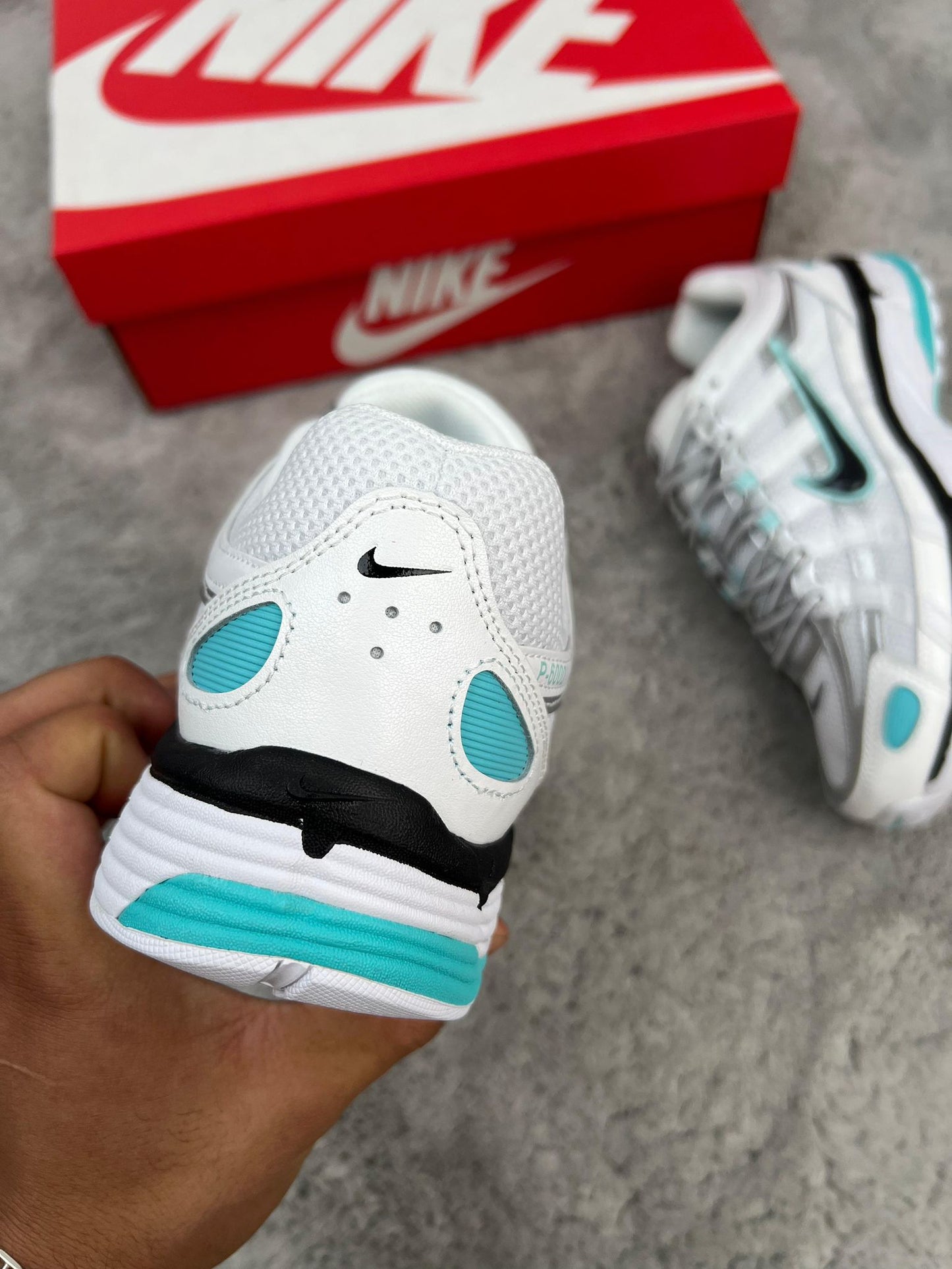 NIKE P6000 BLANCO/AZUL