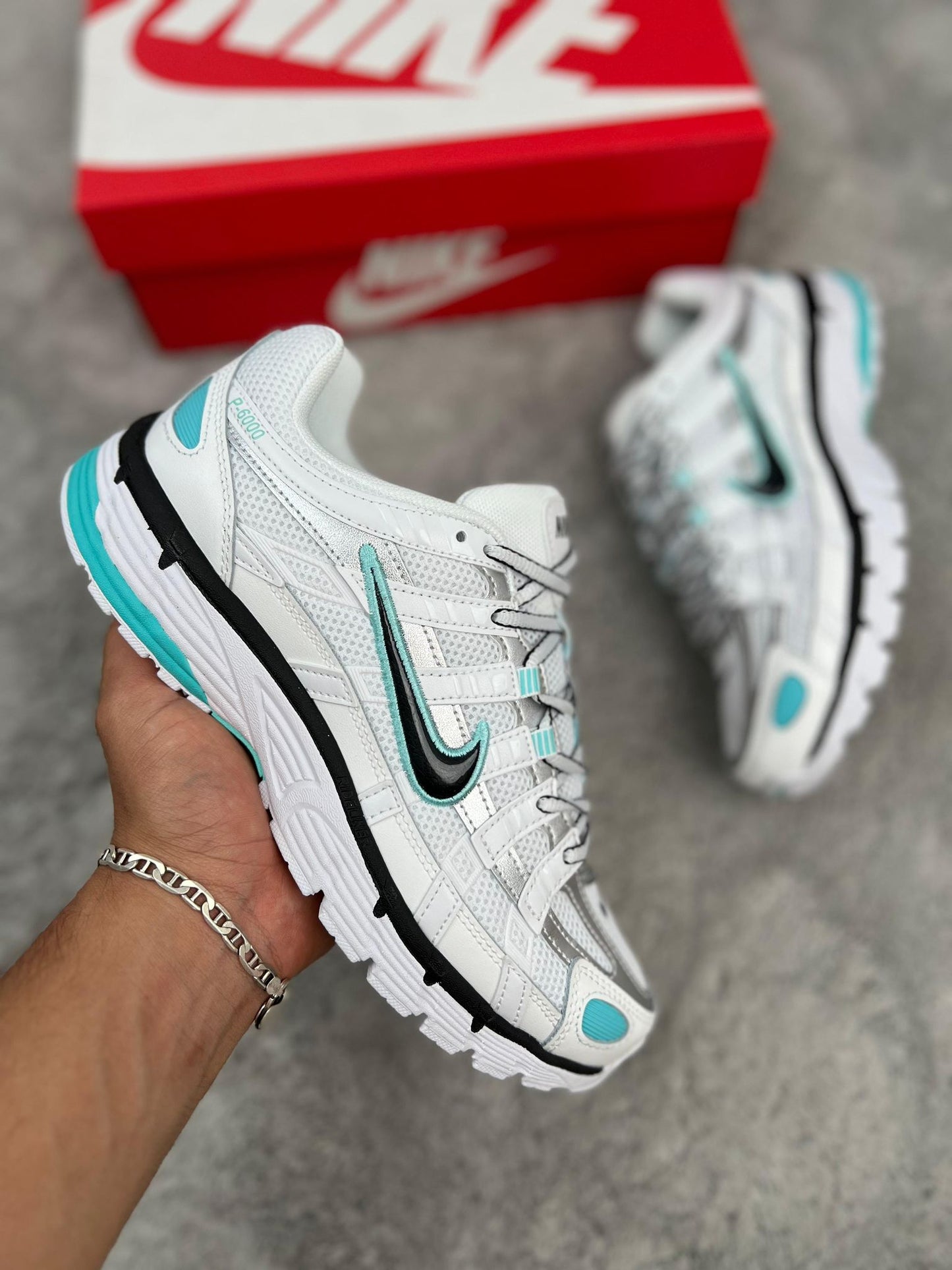 NIKE P6000 BLANCO/AZUL