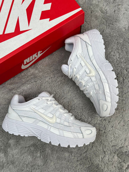 NIKE P6000 BLANCO
