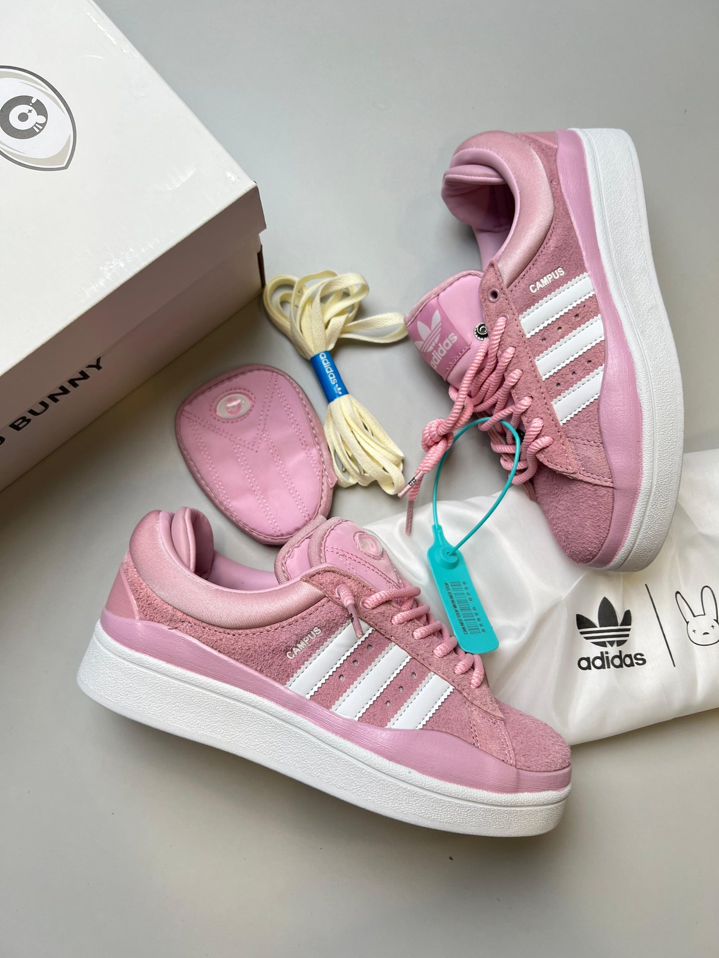 Adidas BAD BUNNY FORUM - ROSA