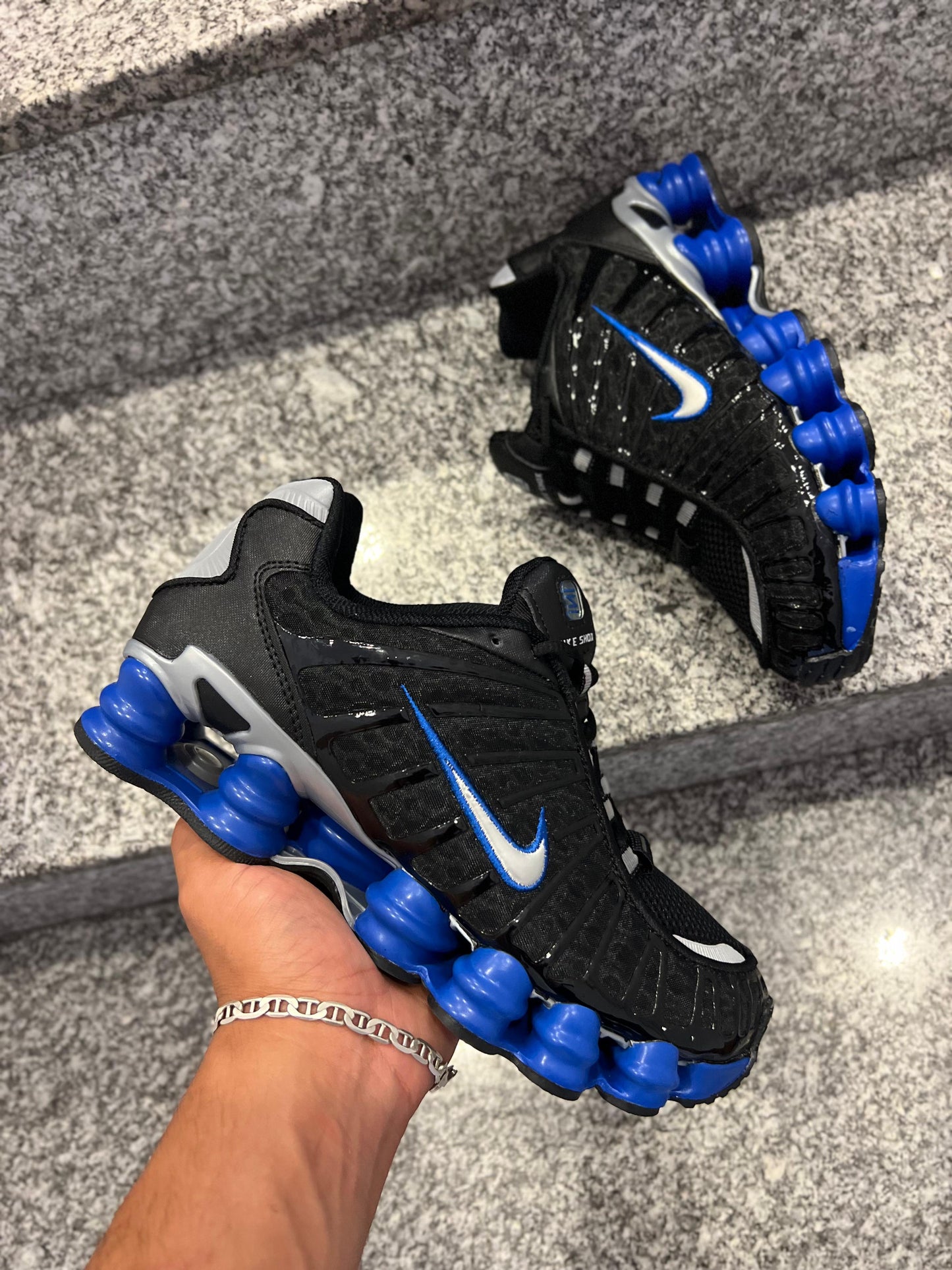 NIKE SHOX TL - NEGRO/AZUL