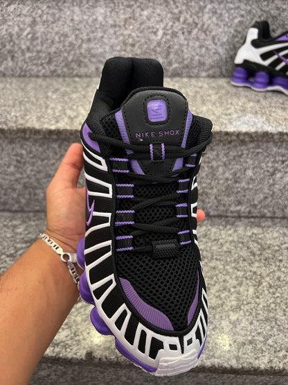 NIKE SHOX TL - NEGRO/LILA