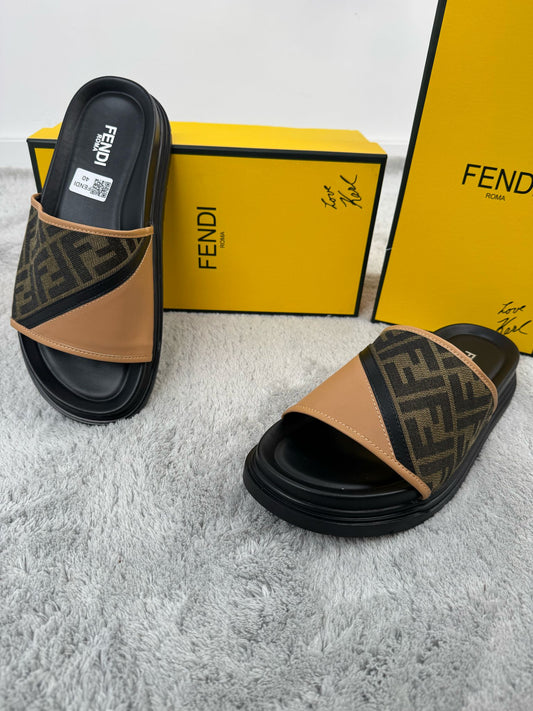 Chanclas FENDI color Marrón/Negro