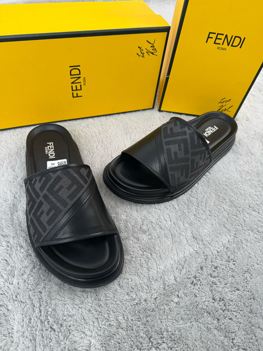 Chanclas FENDI color Negro