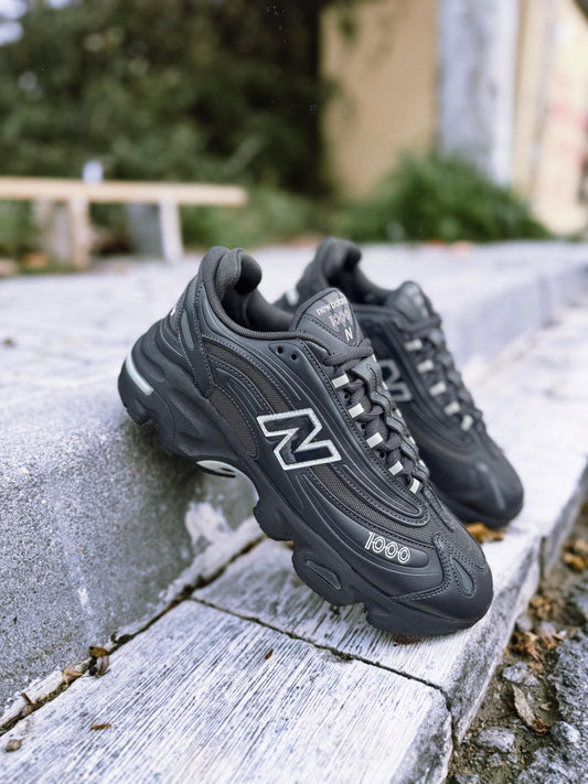 NEW BALANCE 1000 M1 - NEGRAS
