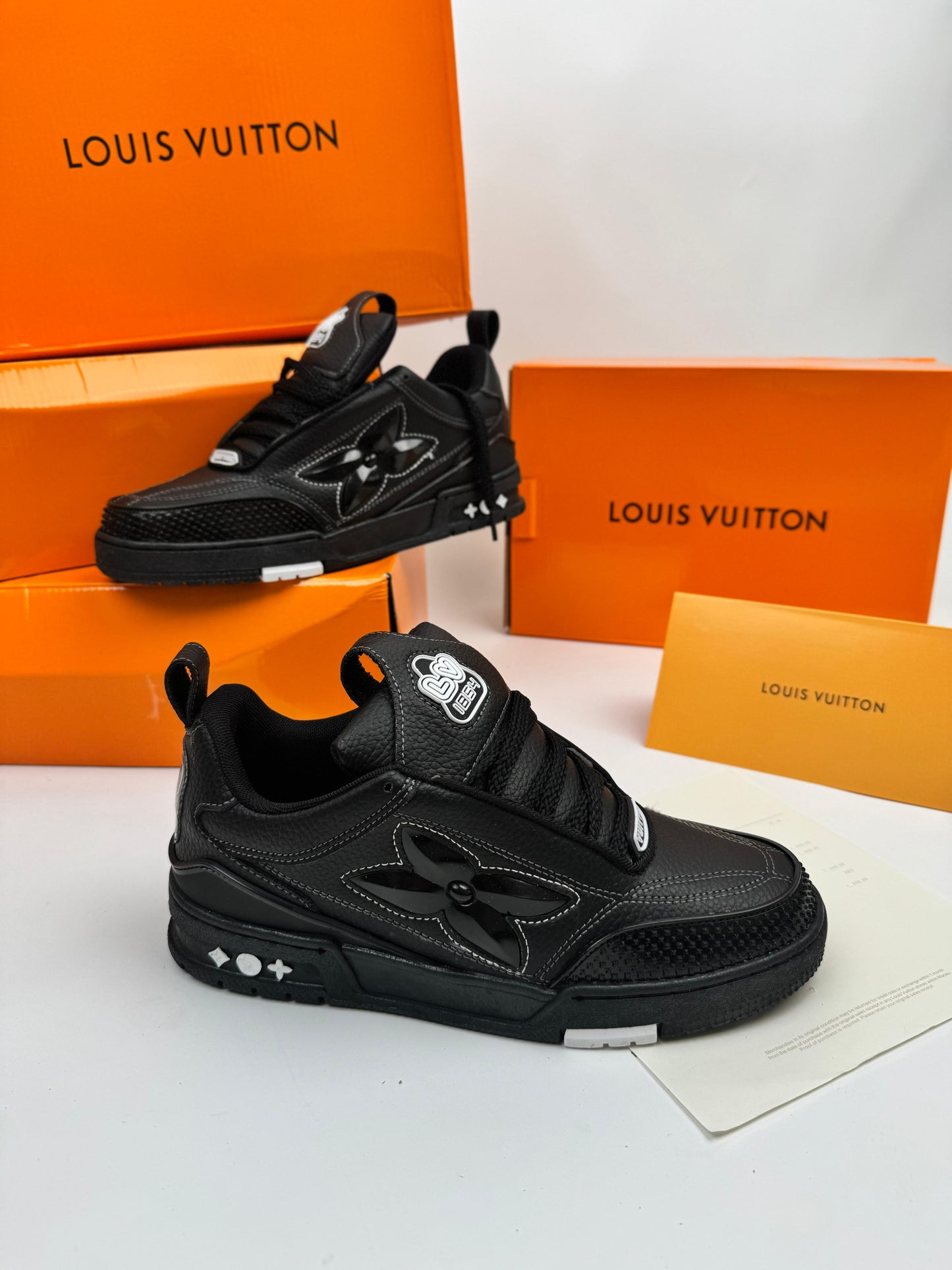 LOUIS VUITTON SKATE M2 NEGRAS