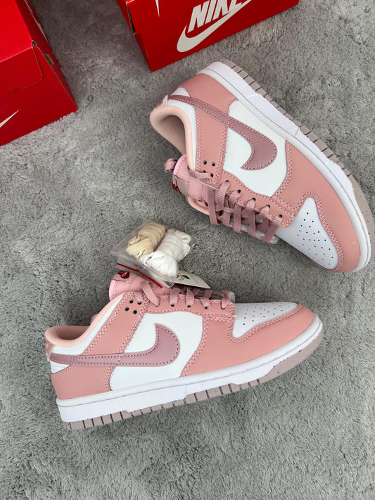 NIKE DUNKLOW ROSAS