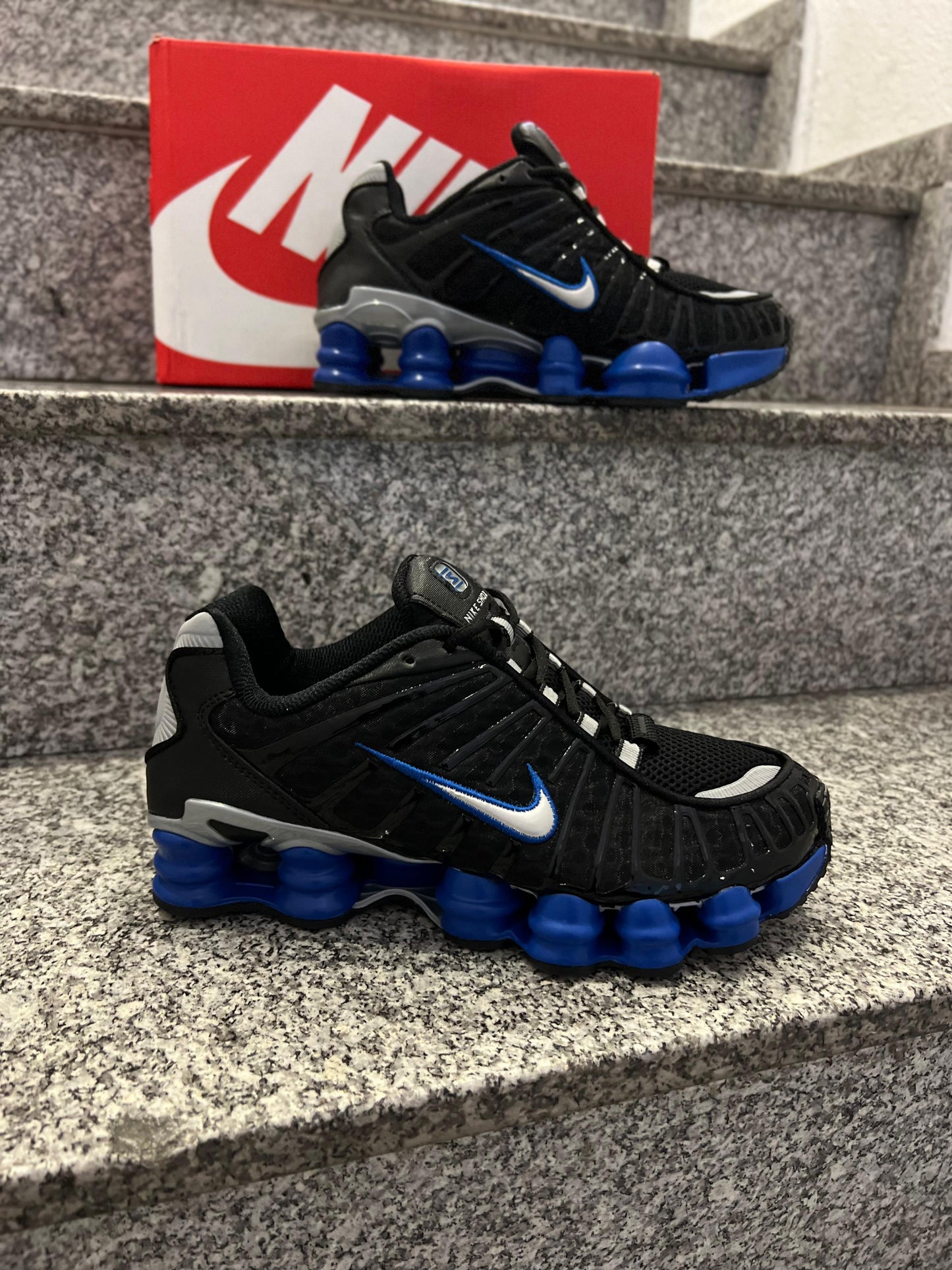 NIKE SHOX TL - NEGRO/AZUL