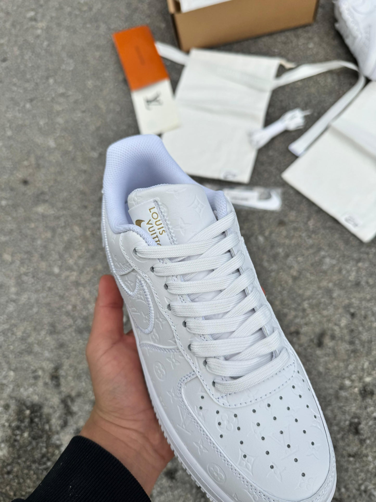 NIKE AIRFORCE LV - BLANCO